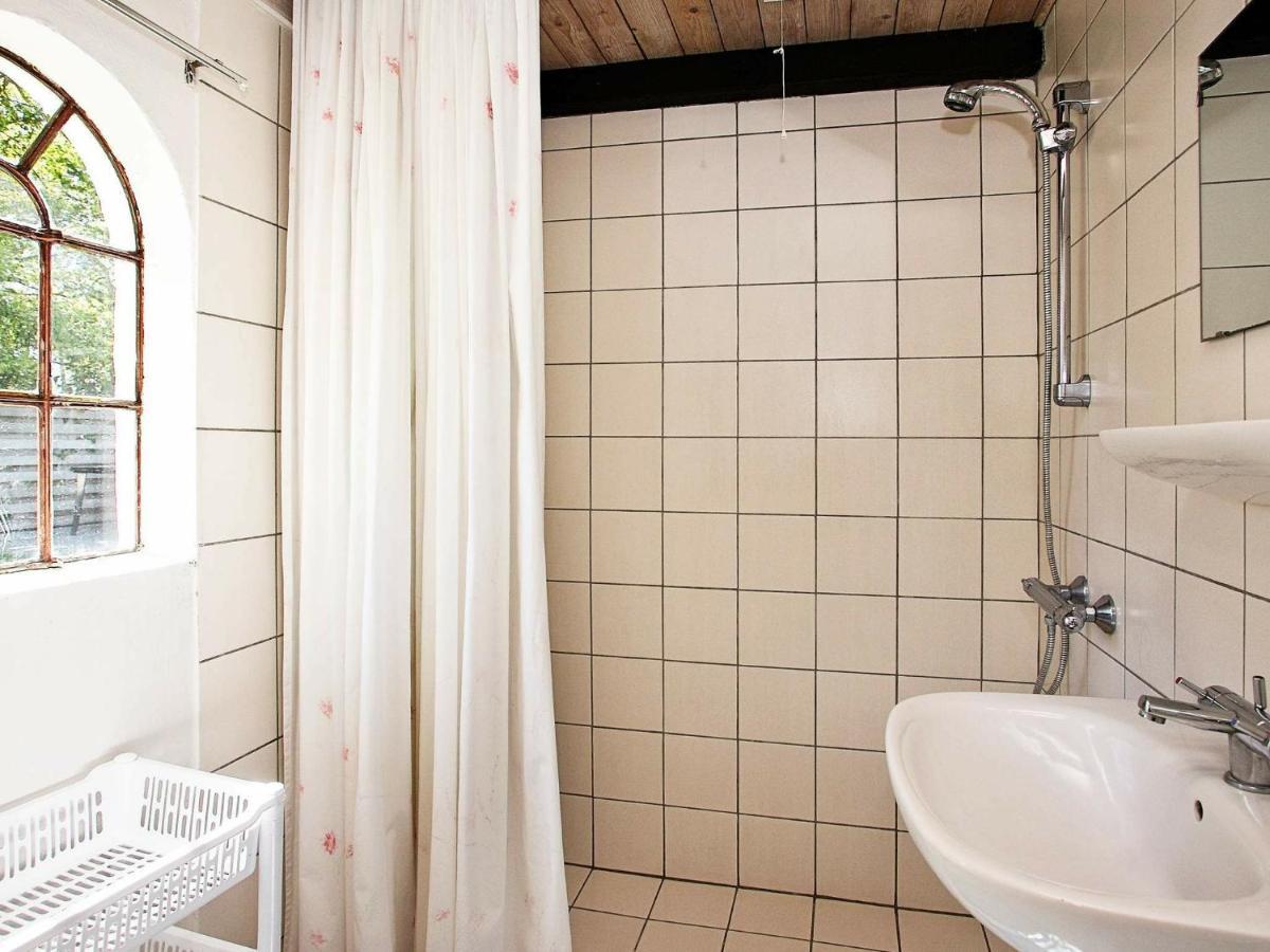 6 Person Holiday Home In Vesl S Oslos Exteriör bild